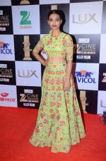 Radhika Apte at zee cine awards 2016 on 20th Feb 2016